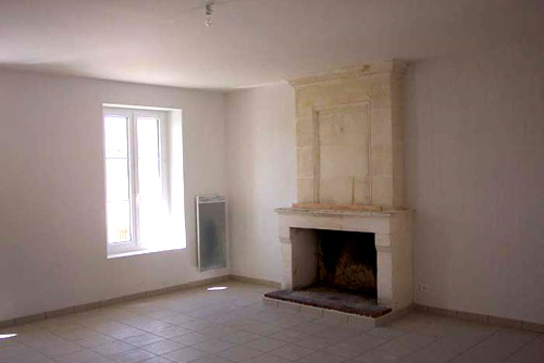 pièce avec cheminée