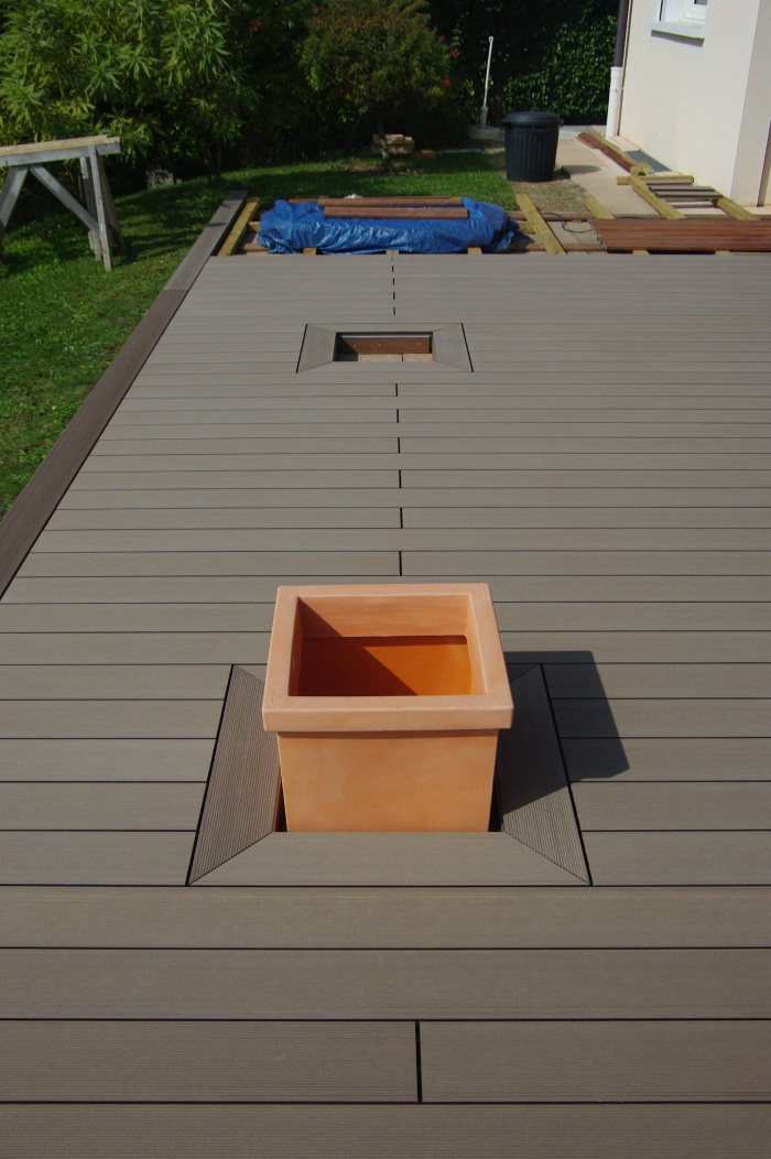 Aménagement d'une terrasse en bois composite